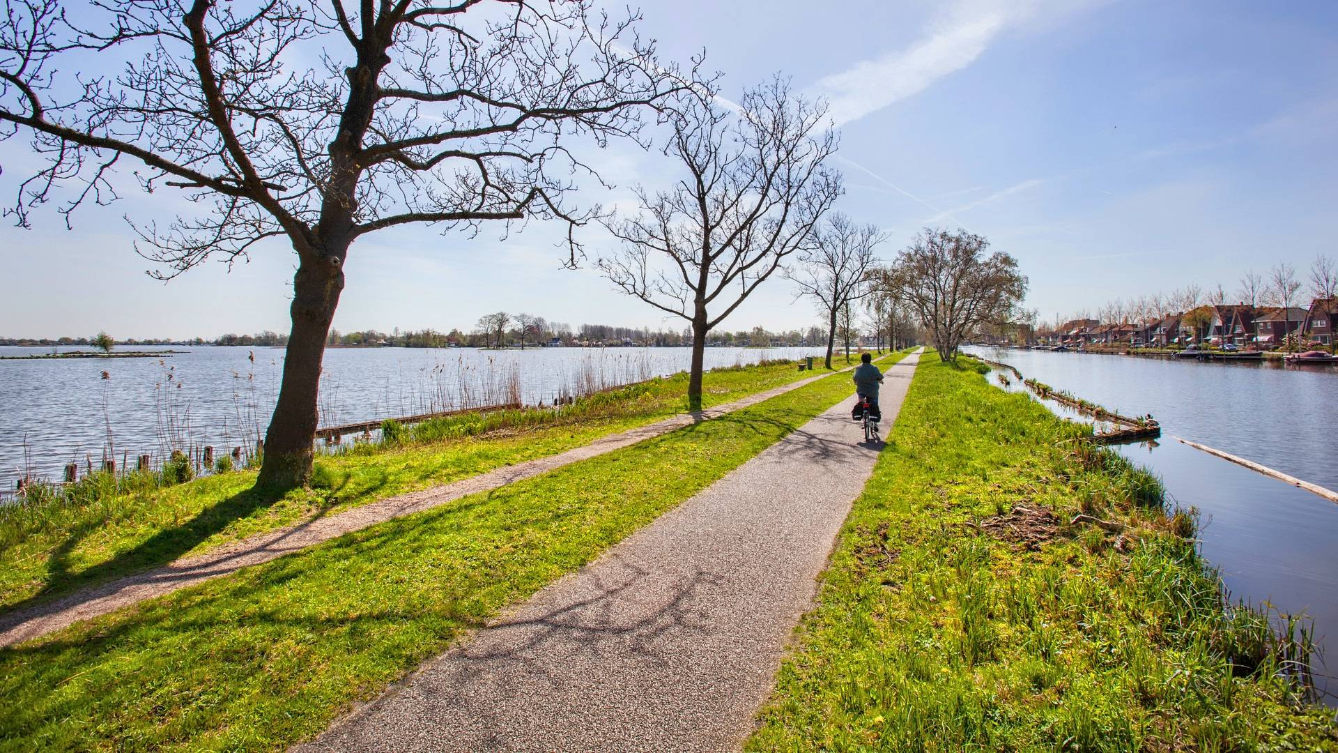 Bike path Reeuwijkse Lakes_HDR