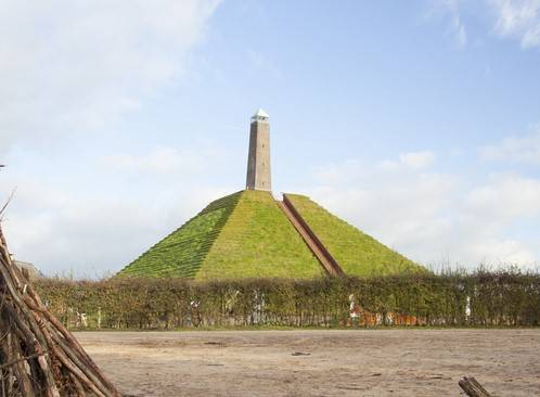 de pyramide van Austerlitz