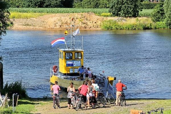 holland-bike-ferry