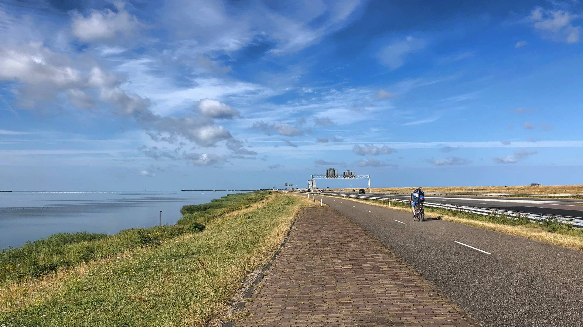 Cyclist Afsluitdijk the Netherlands_HDR