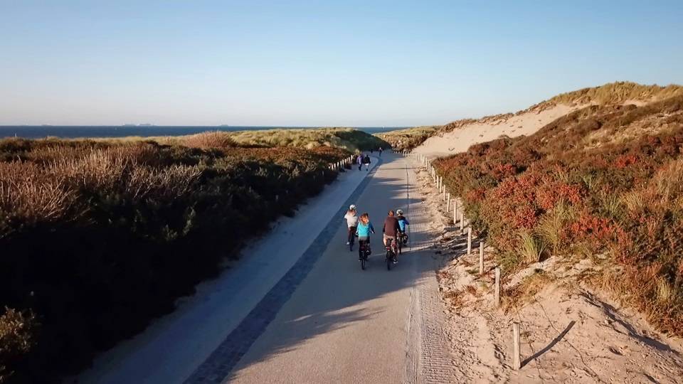 cycling dutch dunes kids_HDR