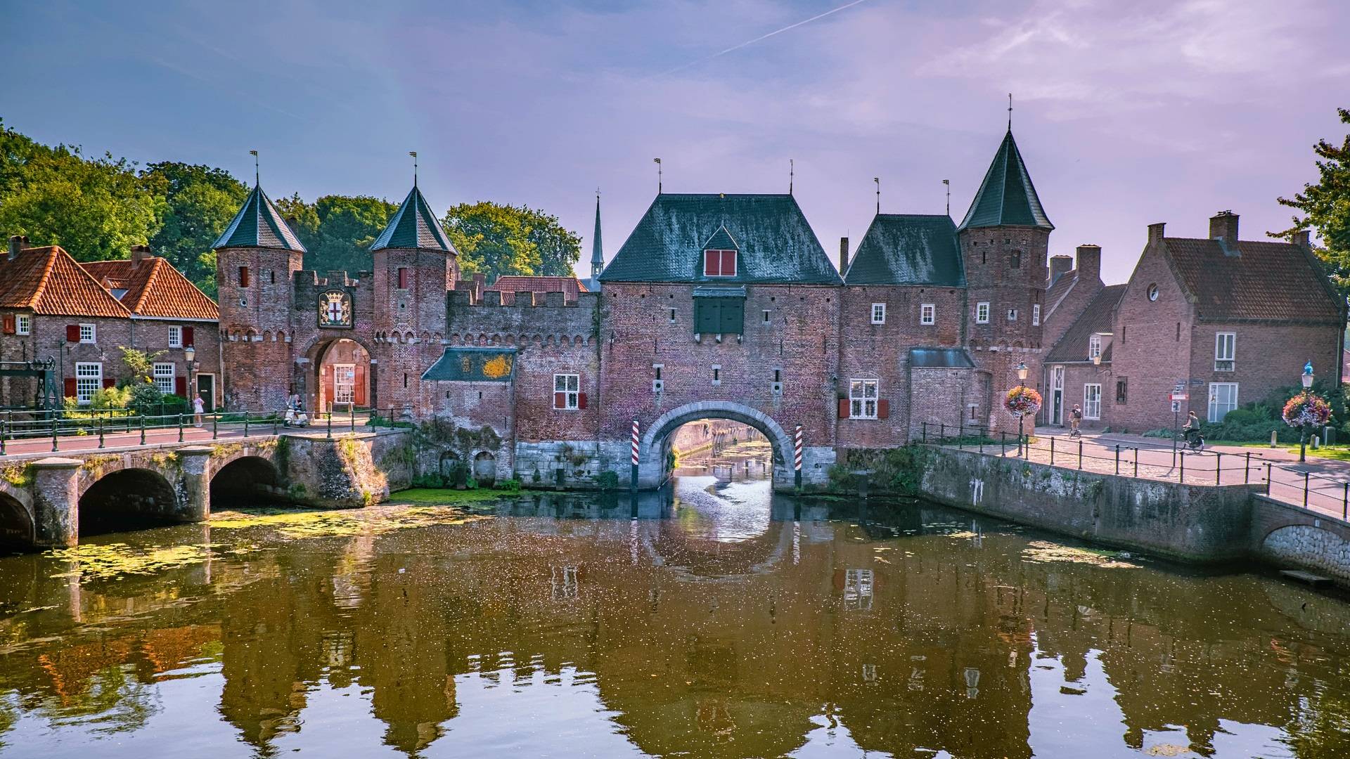 Dutch medieval town wall Amersfoort_HDR